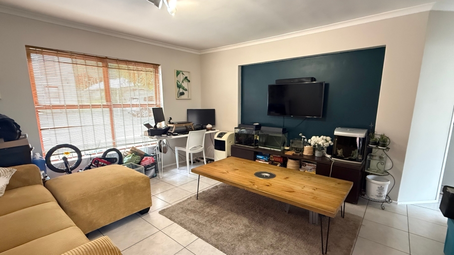 To Let 2 Bedroom Property for Rent in De Tijger Western Cape